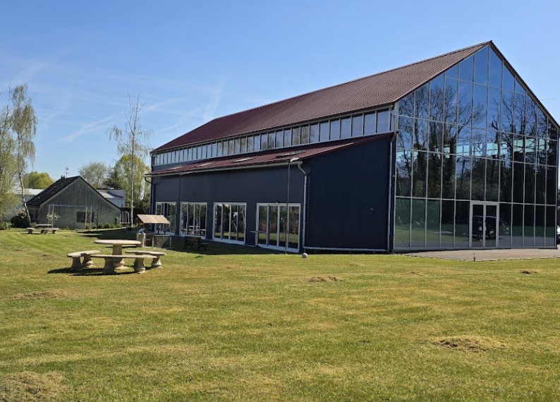 Atelier de fabrication VESS à Garancières (Yvelines), vue extérieure
